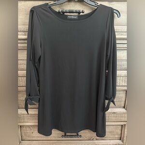 Travel Elements Top, Black 3/4 Sleeve Tunic, slit sleeve, Medium, Pre-owned